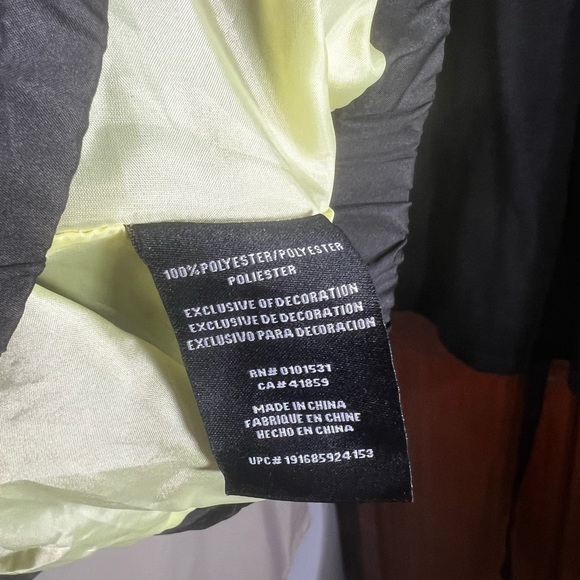 Cheetos Color Block Windbreaker - Picture 5 of 5